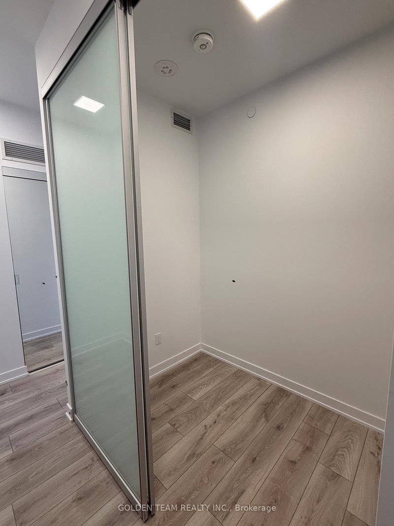 1709 - 29 Green Trail Crt, Toronto, M2K 1E3 | Image 3