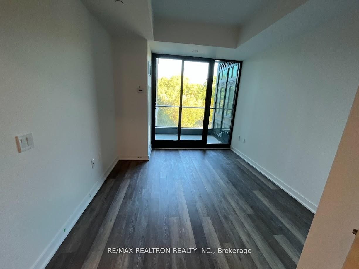 250 Lawrence Avenue W, Unit 401 - Photo 5