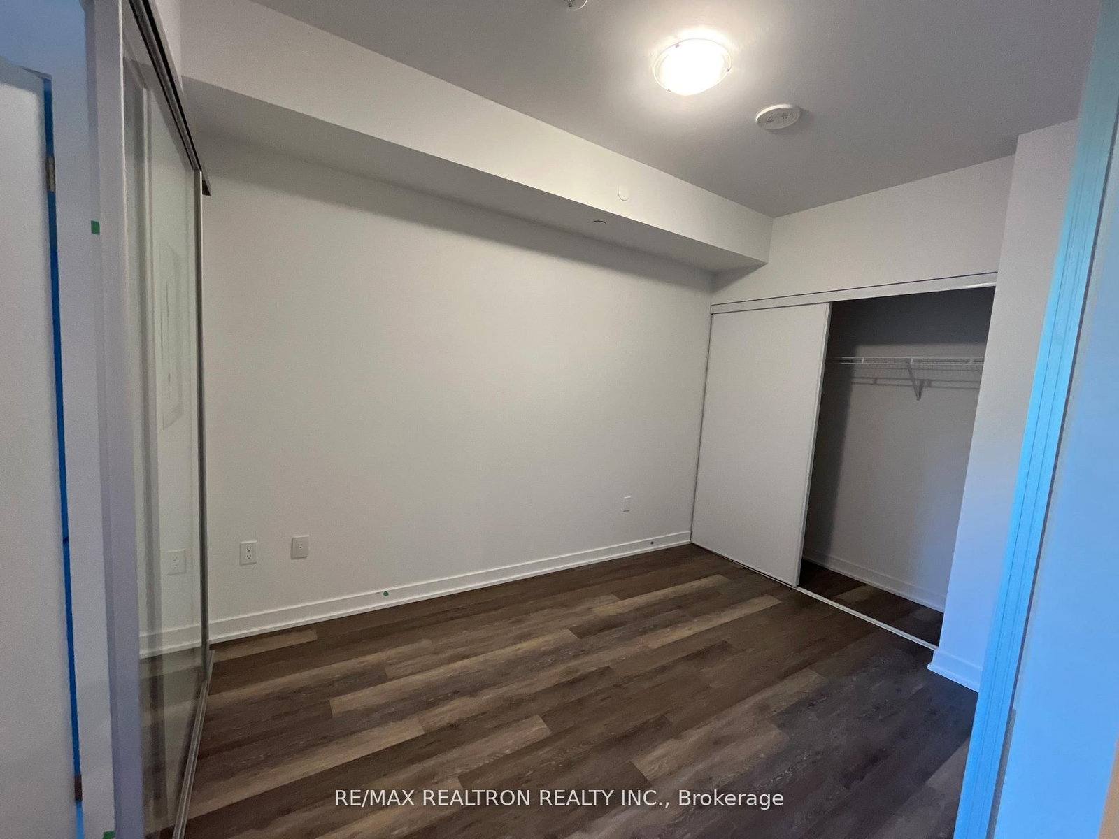 250 Lawrence Avenue W, Unit 401 - Photo 7