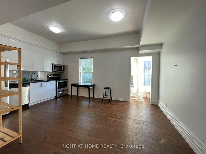 home for lease on 2-97 D'arcy Street