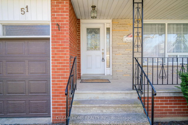 51 Kamloops Drive