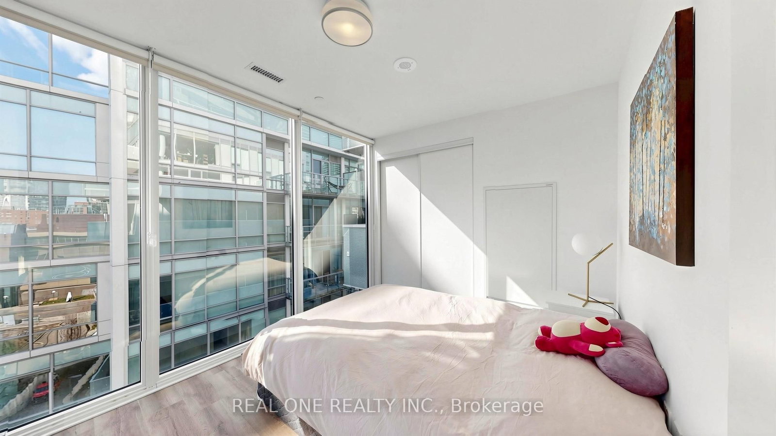 Condo for sale at 907-15 Queens Quay, Toronto, Ontario, M5E 0C5 - Waterfront Communities C8 - MLS: C12980570