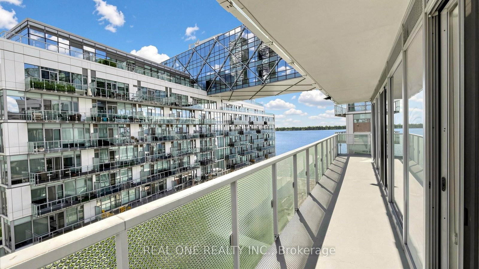 Condo for sale at 907-15 Queens Quay, Toronto, Ontario, M5E 0C5 - Waterfront Communities C8 - MLS: C12980570