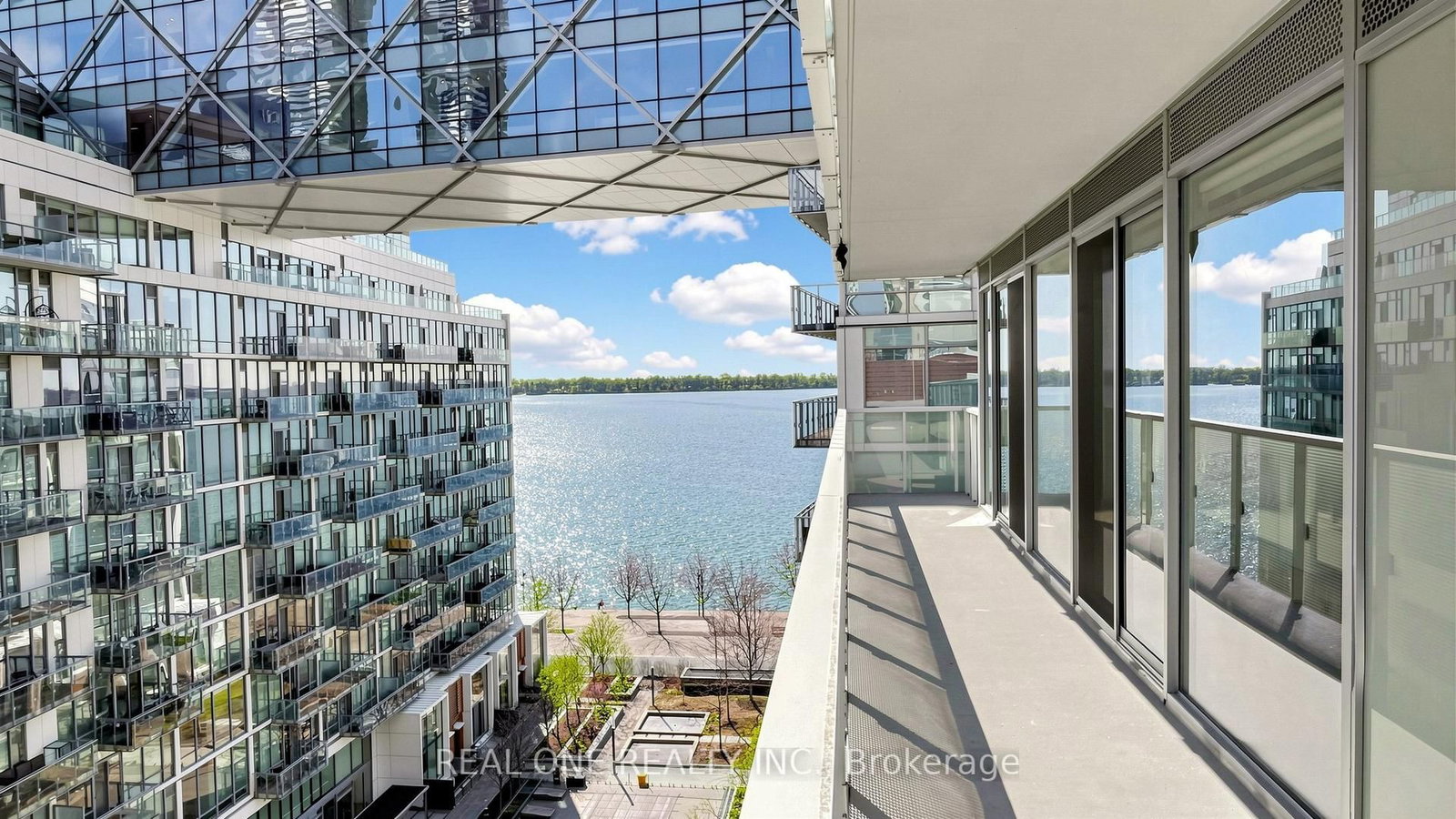 Condo for sale at 907-15 Queens Quay, Toronto, Ontario, M5E 0C5 - Waterfront Communities C8 - MLS: C12980570