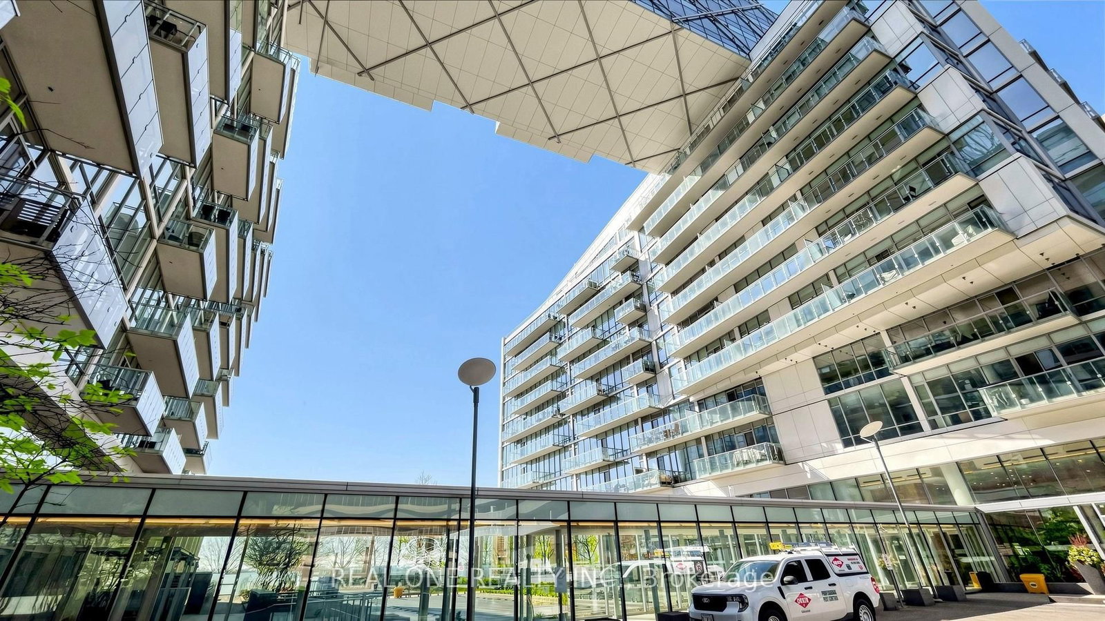 Condo for sale at 907-15 Queens Quay, Toronto, Ontario, M5E 0C5 - Waterfront Communities C8 - MLS: C12980570