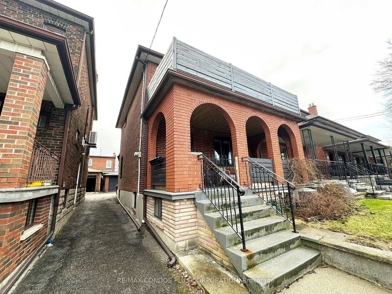 home for lease on 129 Holland Park Avenue