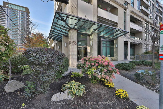 PH5 - 88 Broadway Avenue