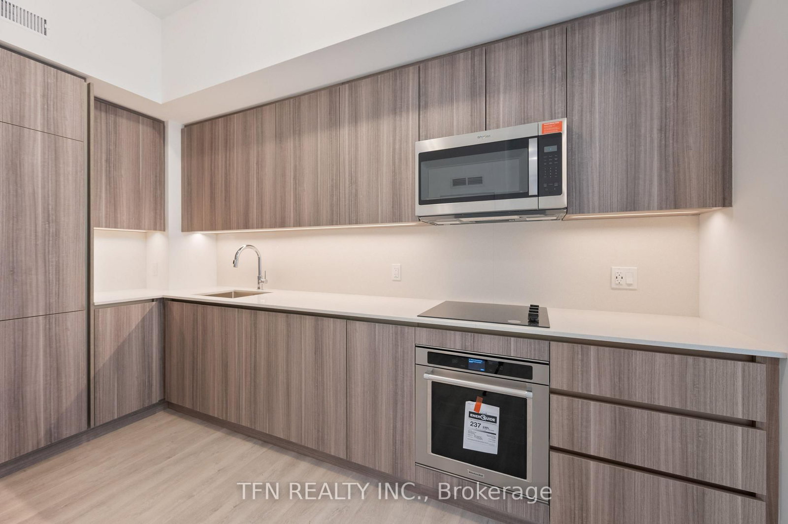 15 Richardson Street, Unit 515 - Photo 7