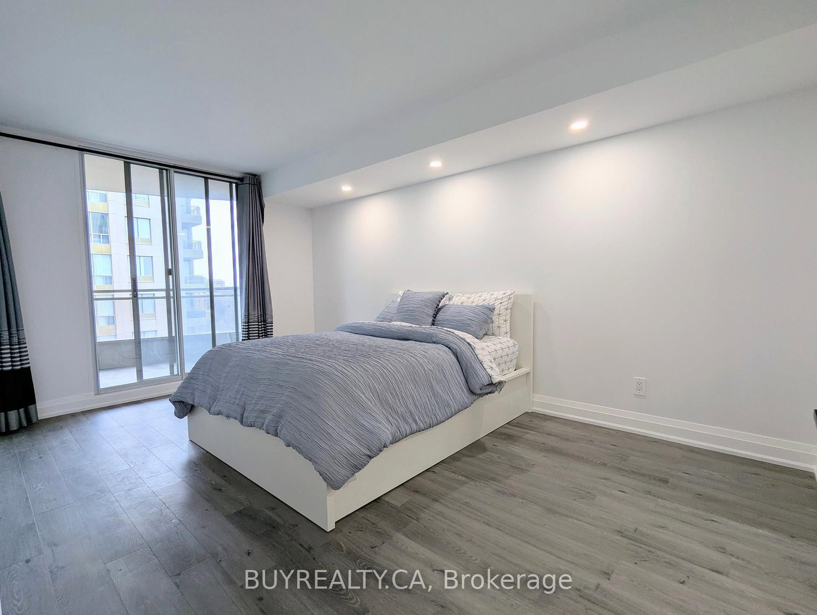 256 Doris Avenue, Unit 1603 - Photo 13