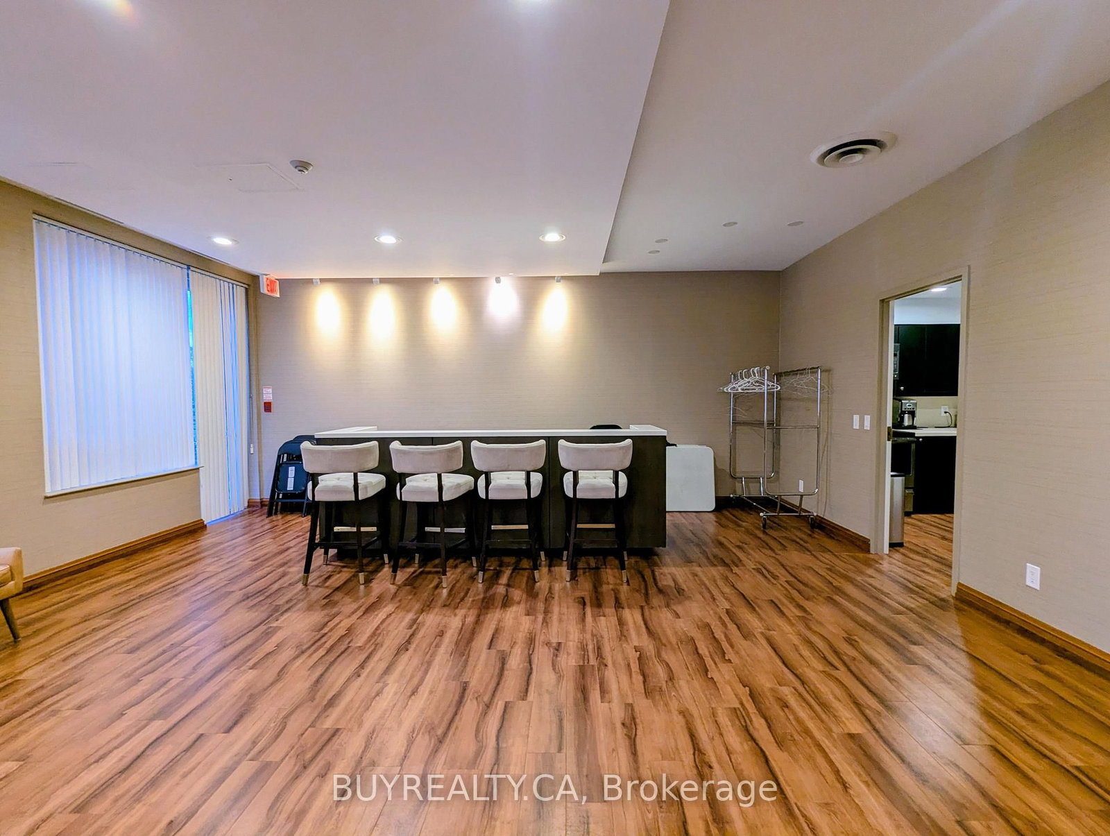 256 Doris Avenue, Unit 1603 - Photo 31