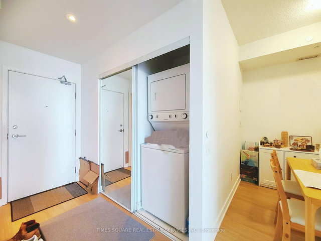 1103 - 72 Esther Shiner Boulevard