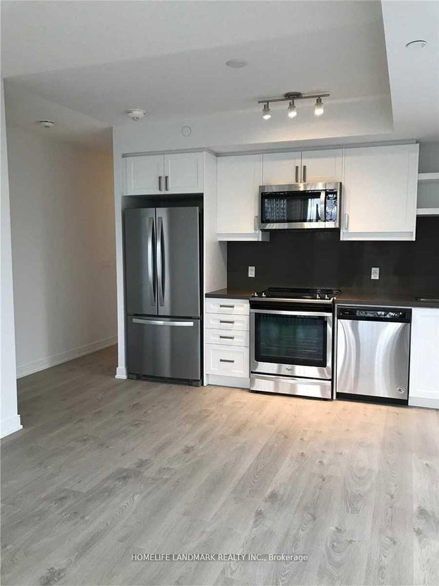 1702 - 50 Wellesley Street E