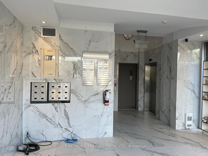 500 - 1880 O'connor Dr, Toronto, M4A 1W9 | Image 2