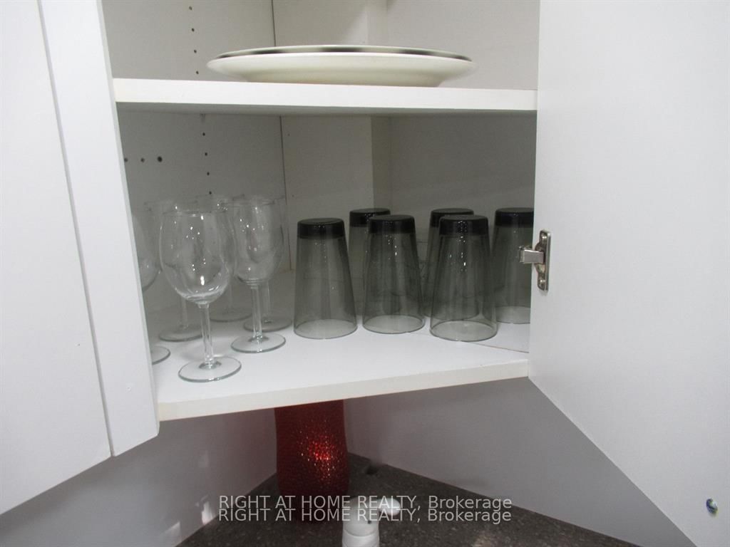 Semi-Detached House for lease at Lower-272 Roxton Road, Toronto, Ontario, M6G 3P9 - Palmerston-Little Italy - MLS: C12981084