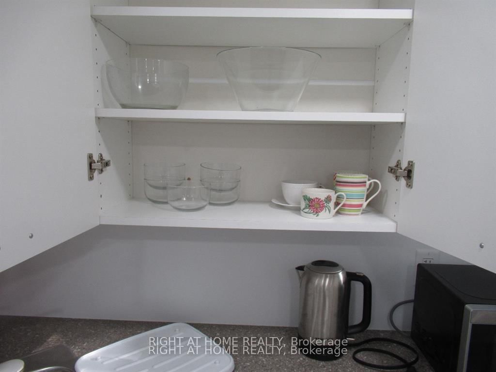 Semi-Detached House for lease at Lower-272 Roxton Road, Toronto, Ontario, M6G 3P9 - Palmerston-Little Italy - MLS: C12981084