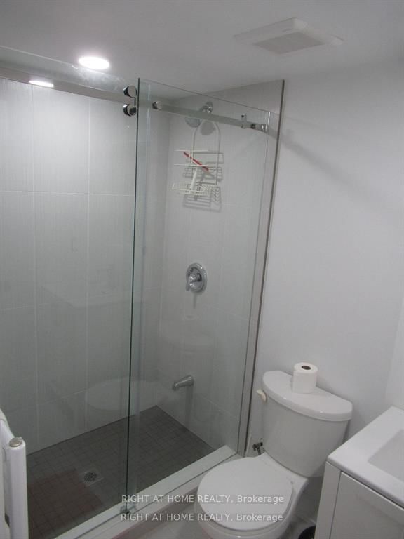 Semi-Detached House for lease at Lower-272 Roxton Road, Toronto, Ontario, M6G 3P9 - Palmerston-Little Italy - MLS: C12981084