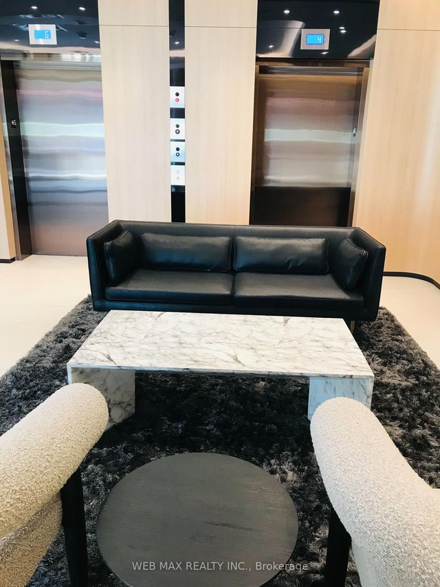 401 - 185 Alberta Avenue