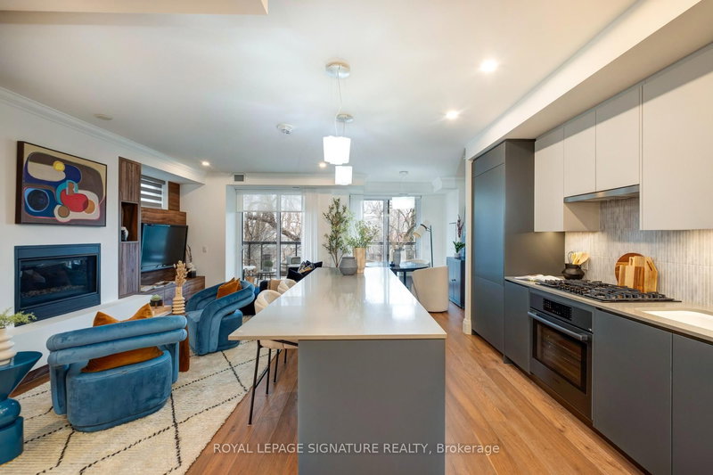 303 - 285 Avenue Rd, Toronto, M4V 2G8 | Image 3