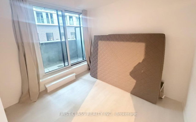 202 - 117 Broadway Avenue