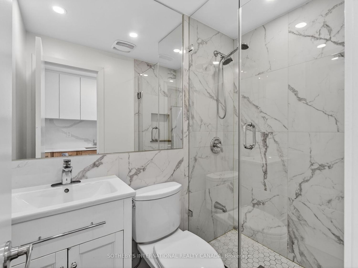 3879 Bathurst Street, Unit 8 - Photo 12