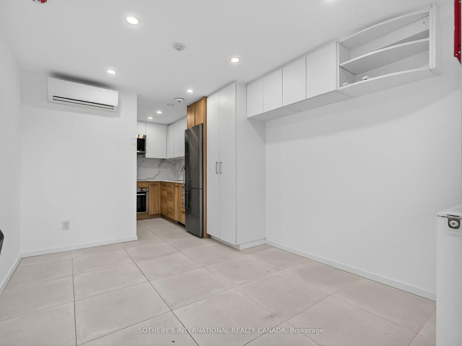 3879 Bathurst Street, Unit 8 - Photo 4