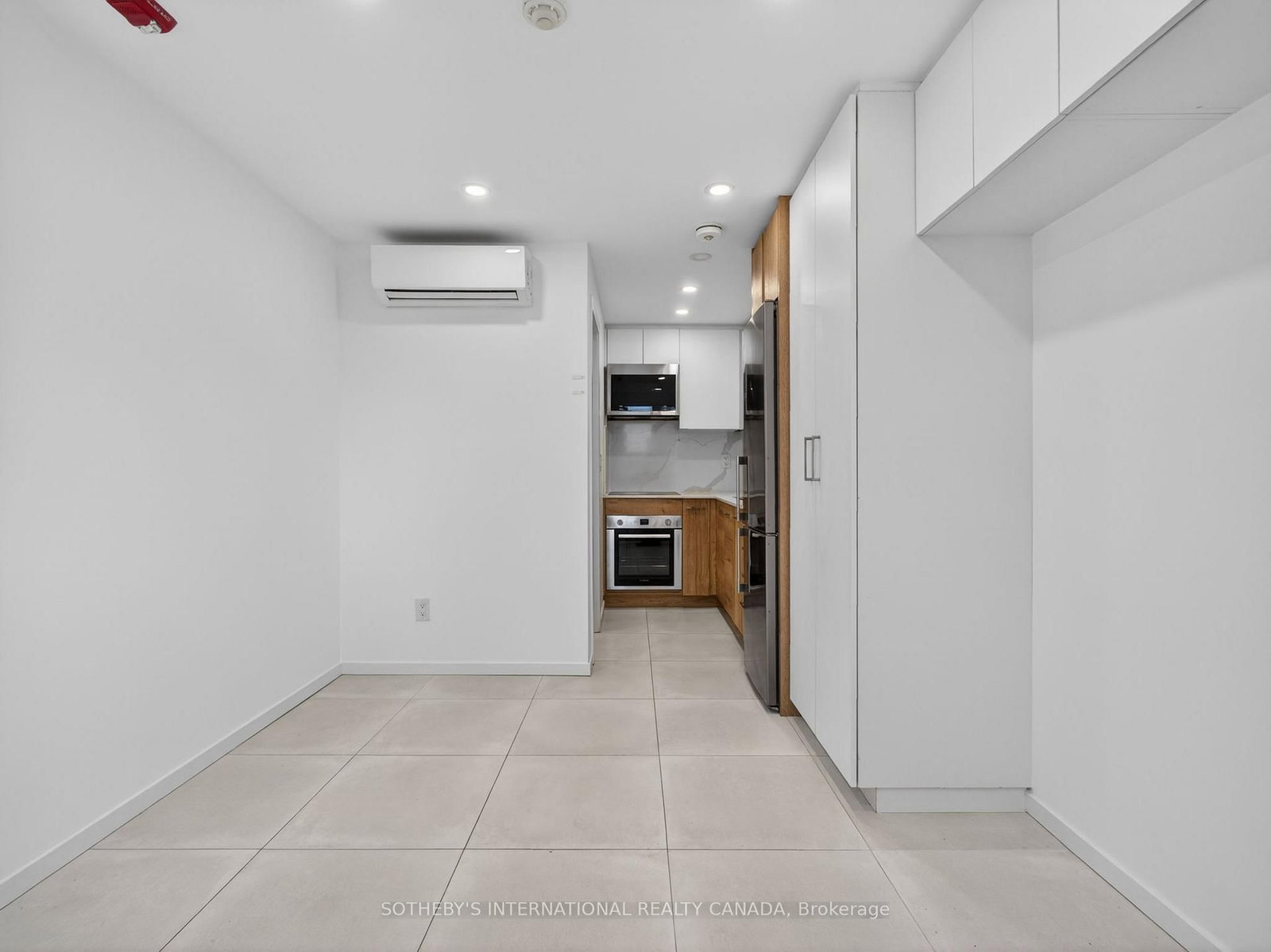 3879 Bathurst Street, Unit 8 - Photo 5