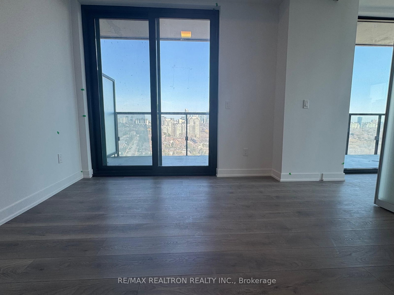 29 GREEN TRAIL Court, Unit 2001 - Photo 12