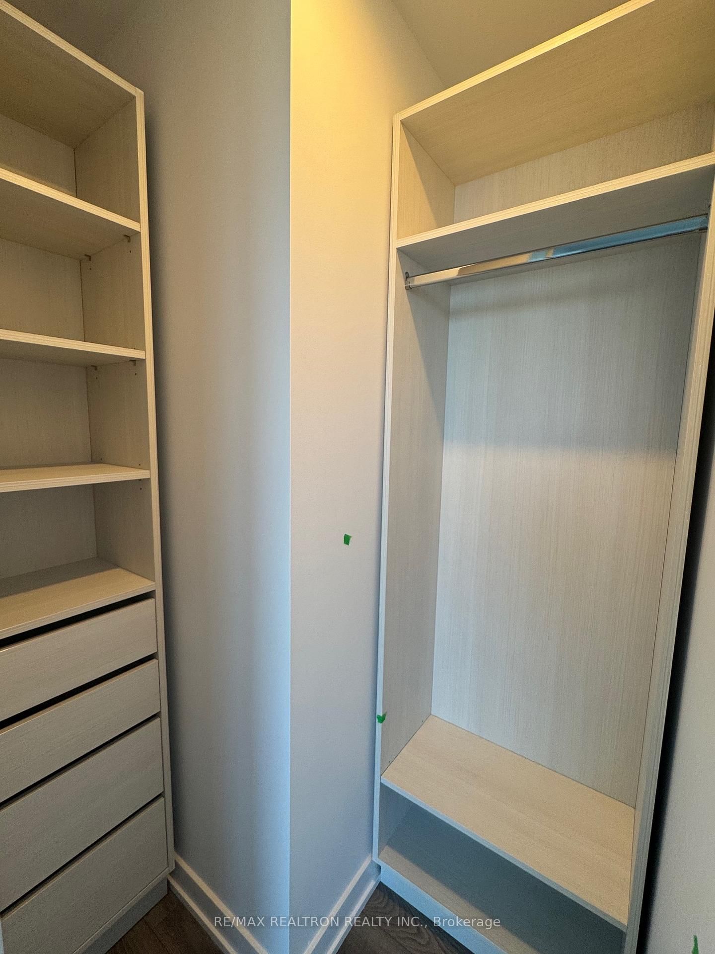 29 GREEN TRAIL Court, Unit 2001 - Photo 18