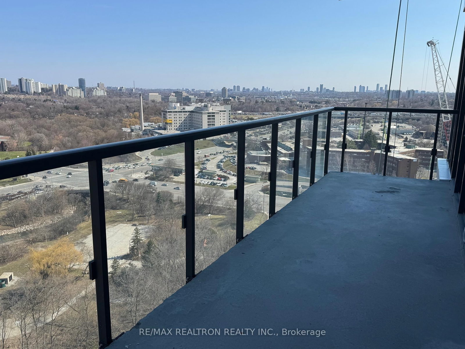 29 GREEN TRAIL Court, Unit 2001 - Photo 30