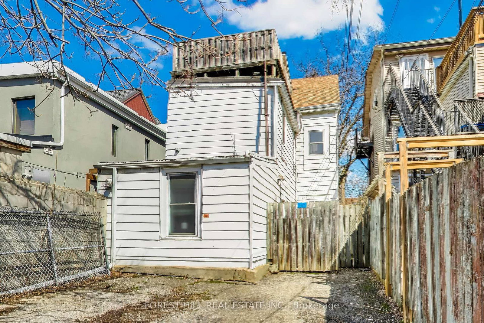 Detached House for sale at 30 Robert Street, Toronto, Ontario, M5S 2K3 - University - MLS: C12981486