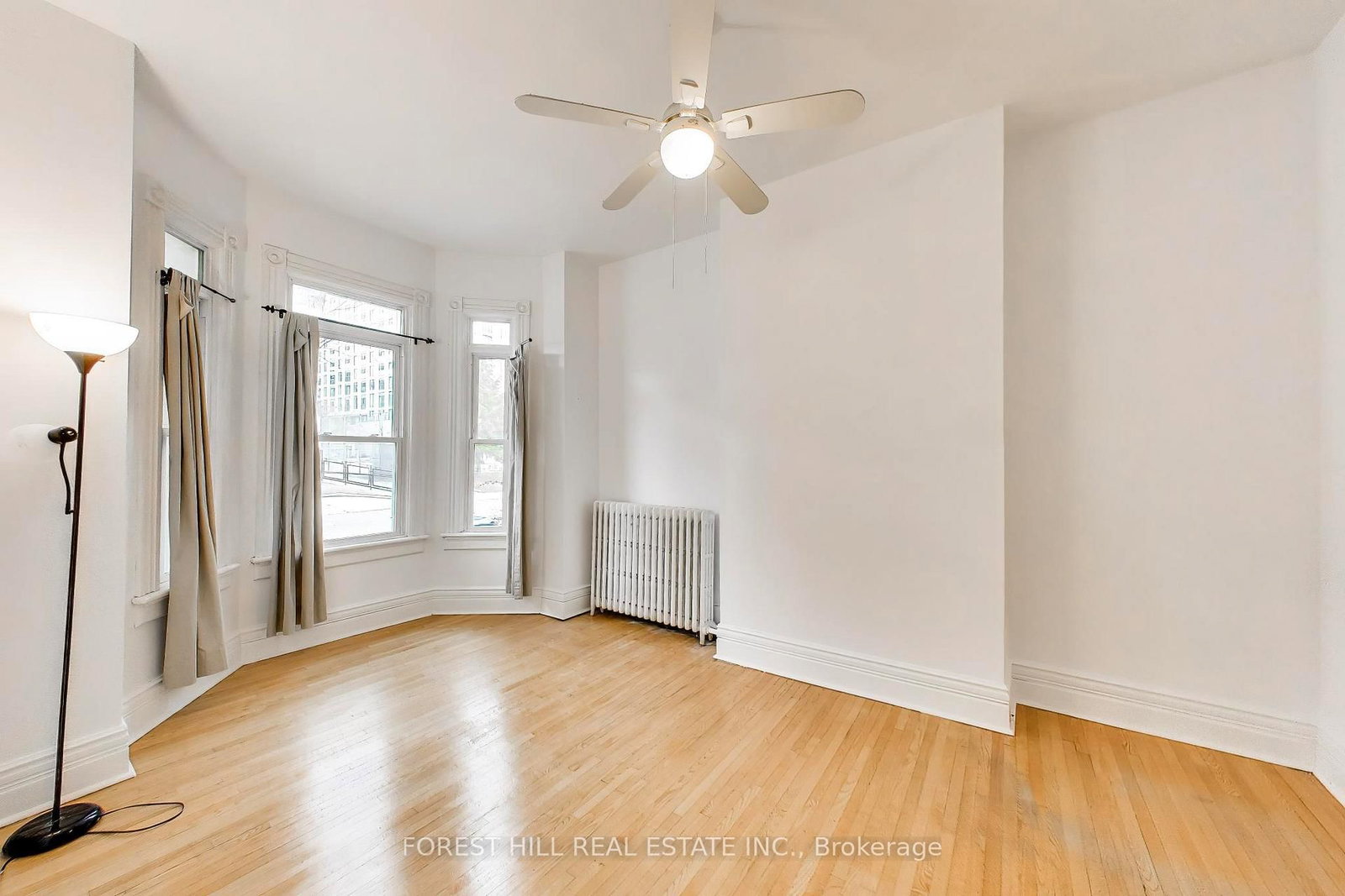 Detached House for sale at 30 Robert Street, Toronto, Ontario, M5S 2K3 - University - MLS: C12981486