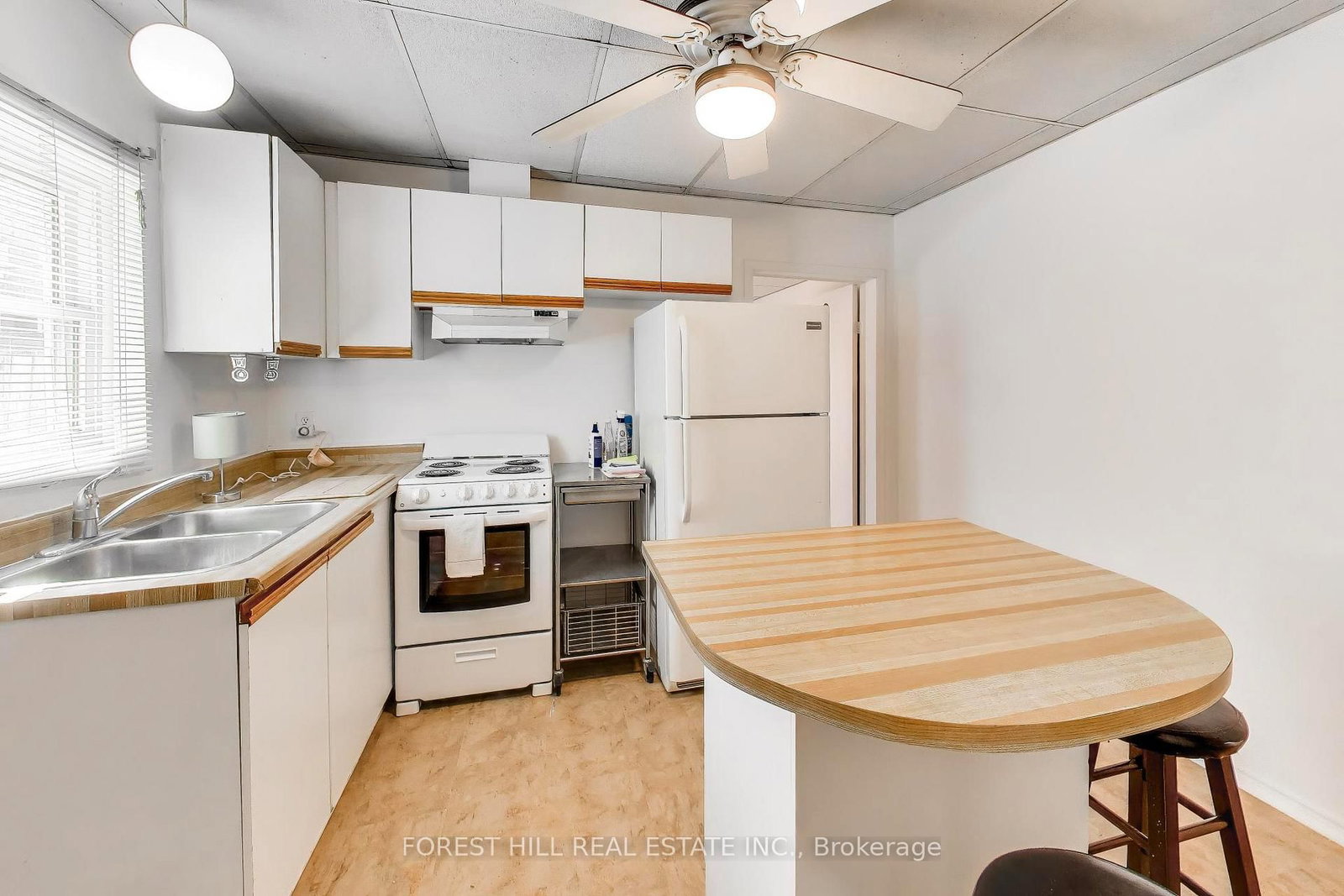 Detached House for sale at 30 Robert Street, Toronto, Ontario, M5S 2K3 - University - MLS: C12981486