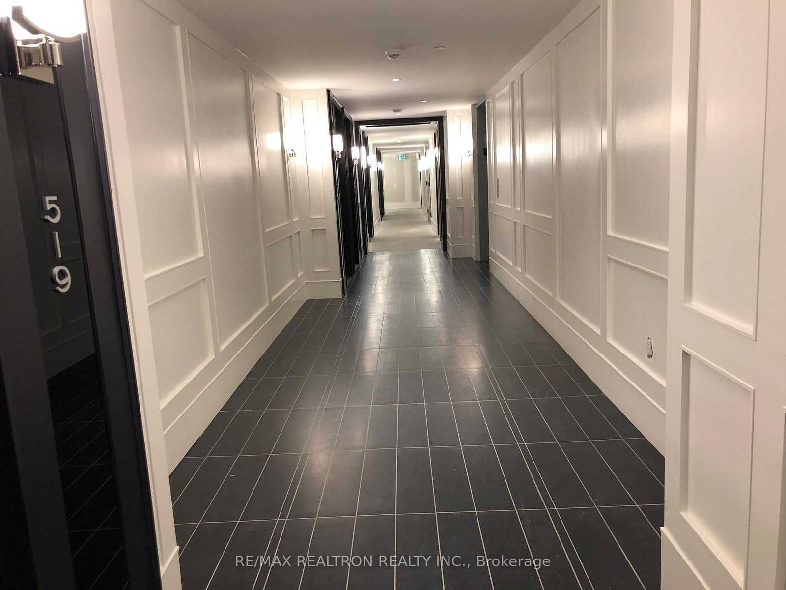 955 Bay Street, Unit 519 - Photo 5