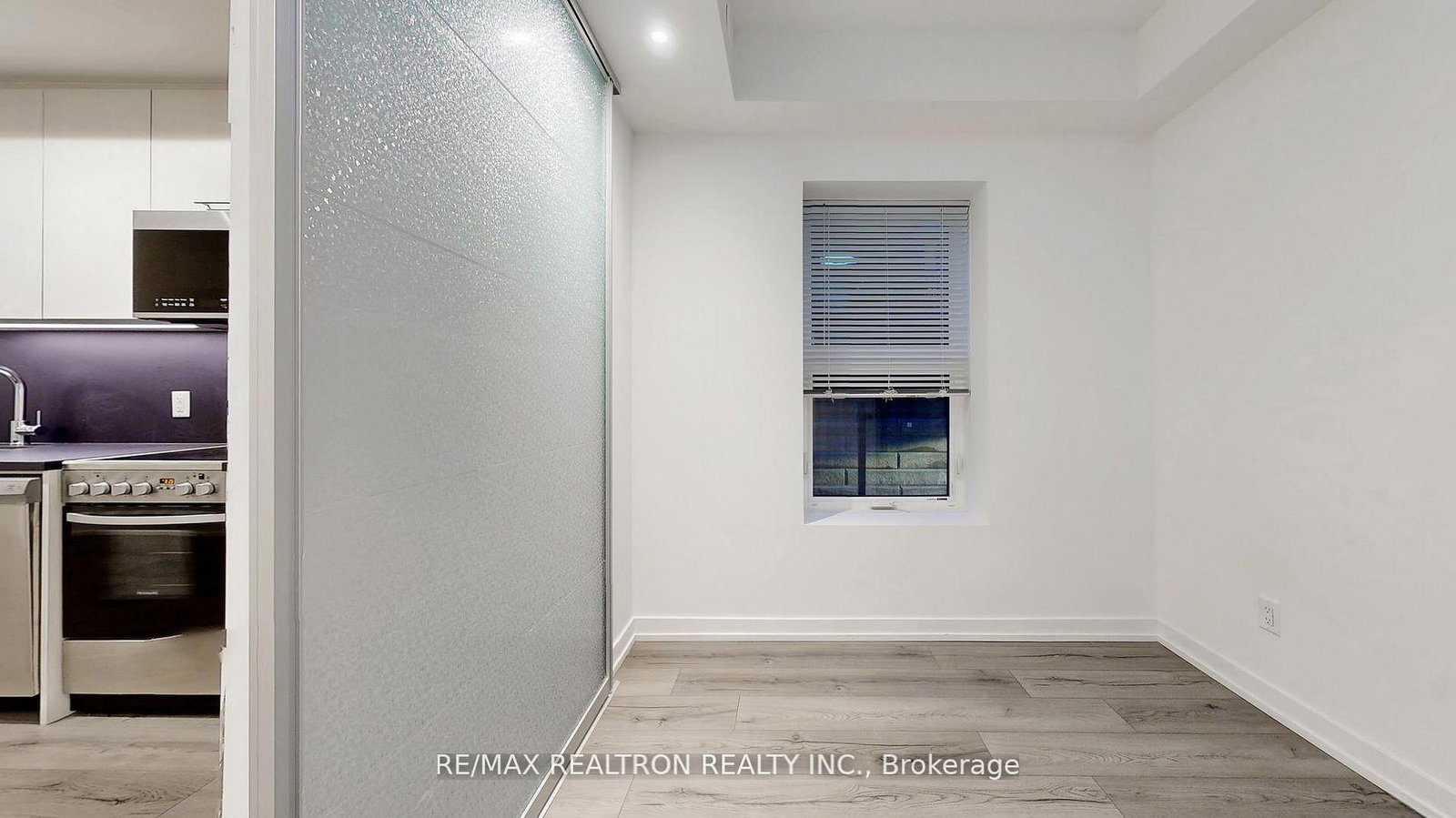 260 Finch Ave E Avenue, Unit TH 1 - Photo 18