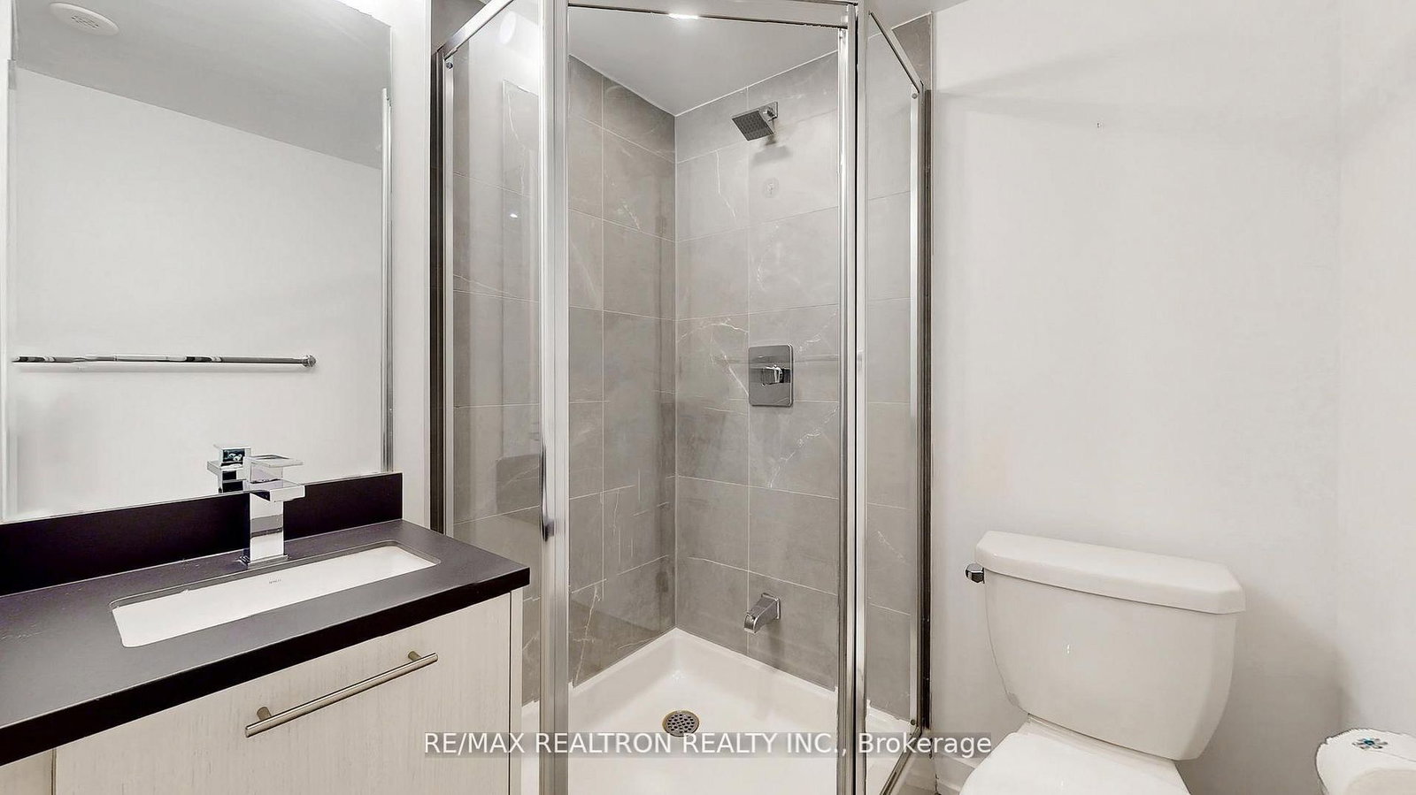 260 Finch Ave E Avenue, Unit TH 1 - Photo 31