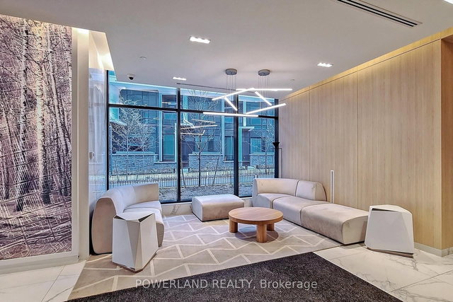 1602 - 30 Ordnance Street