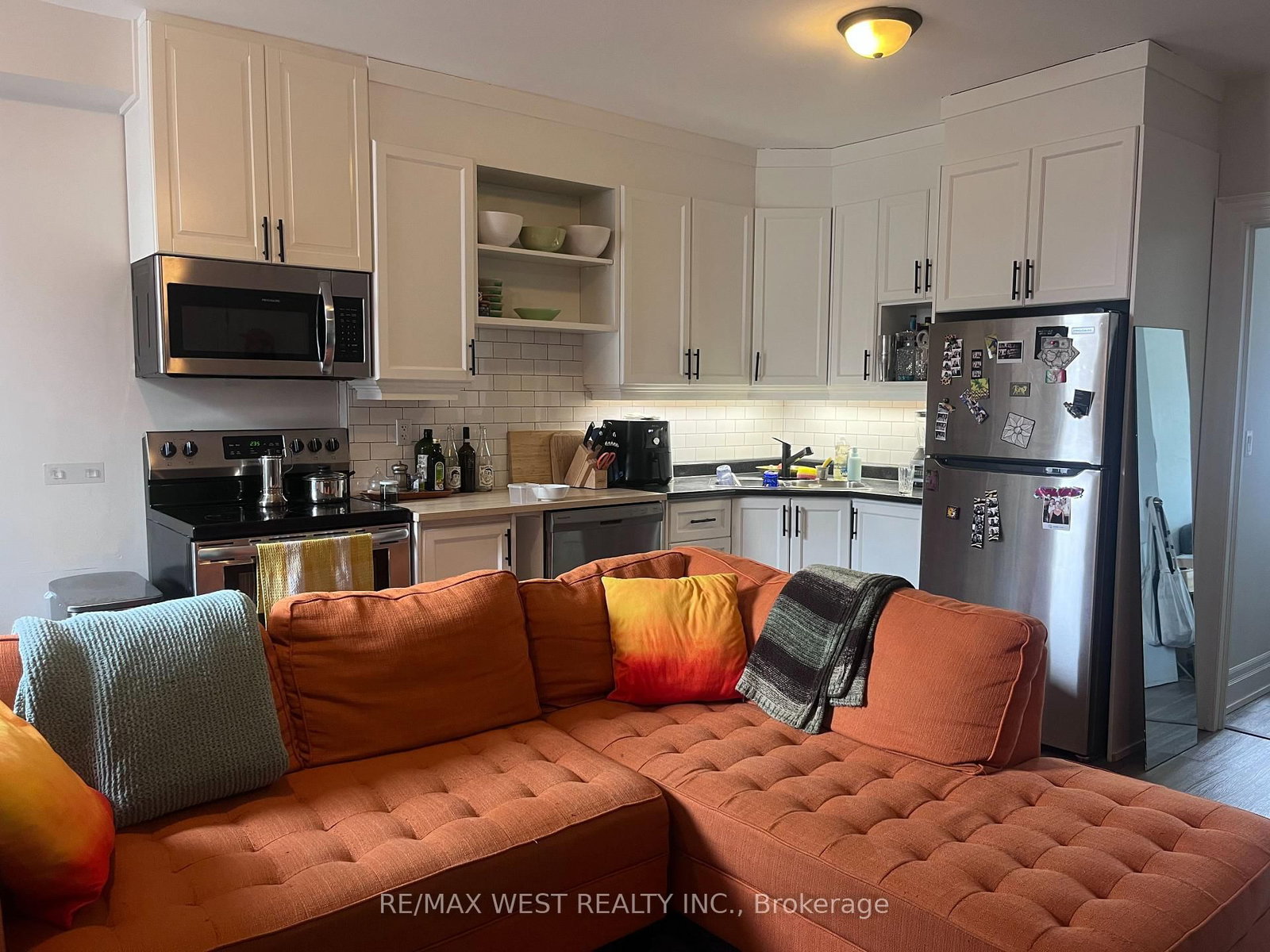 926 College Street, Unit Front U - Photo 15