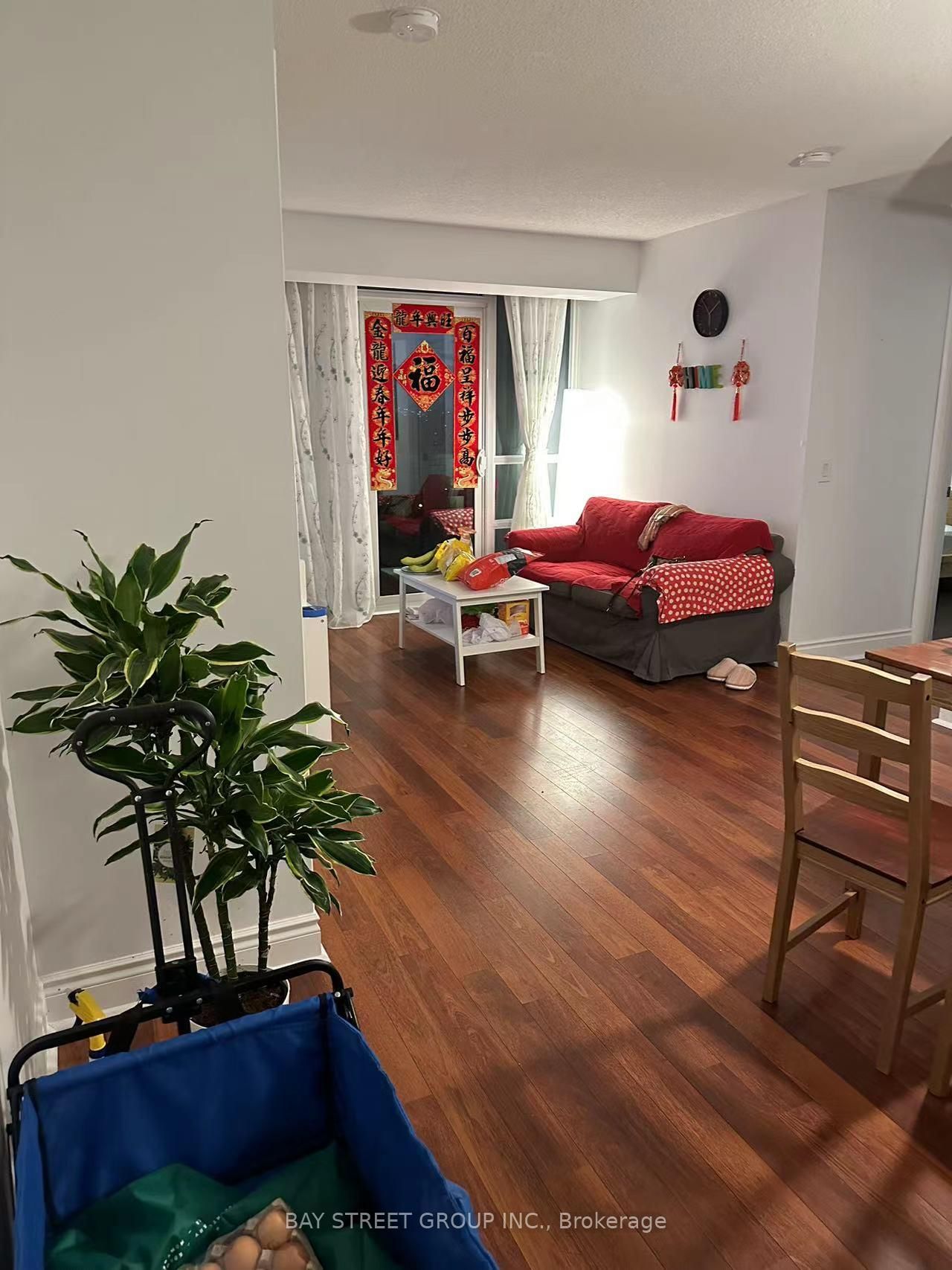 25 Greenview Avenue, Unit 818 - Photo 21