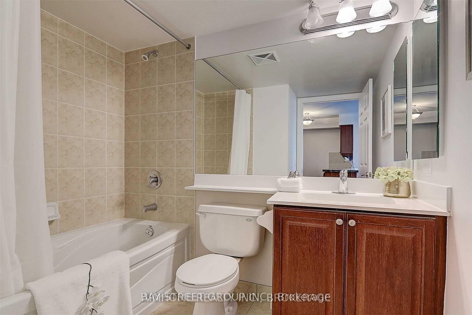 25 Greenview Avenue, Unit 818 - Photo 24