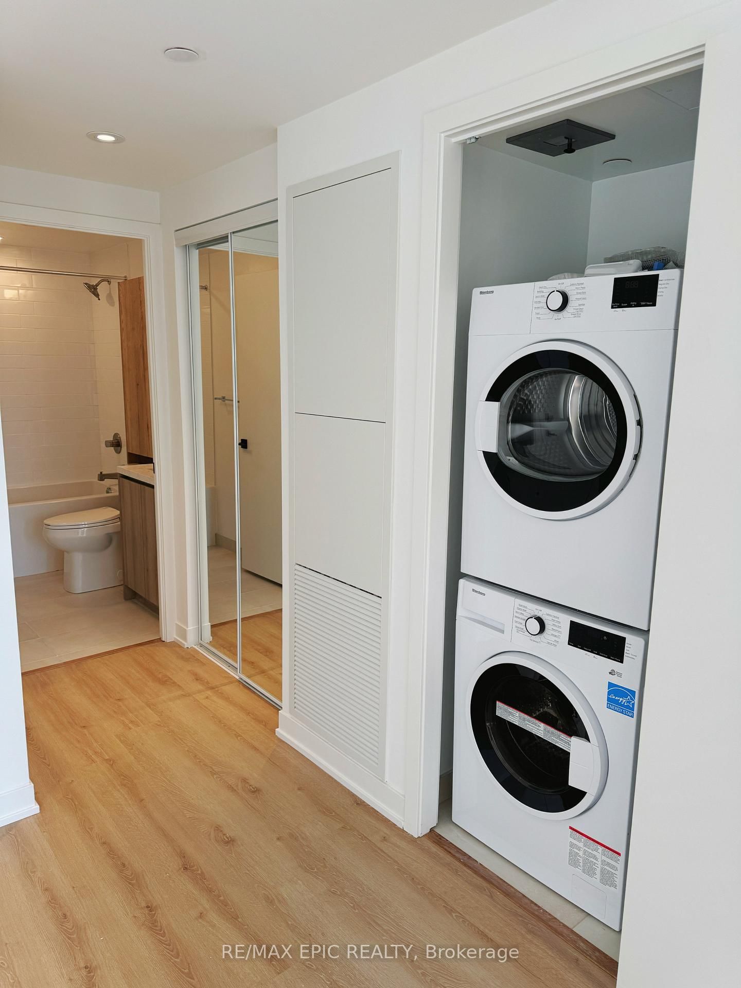 319 Jarvis Street, Unit 905 - Photo 5