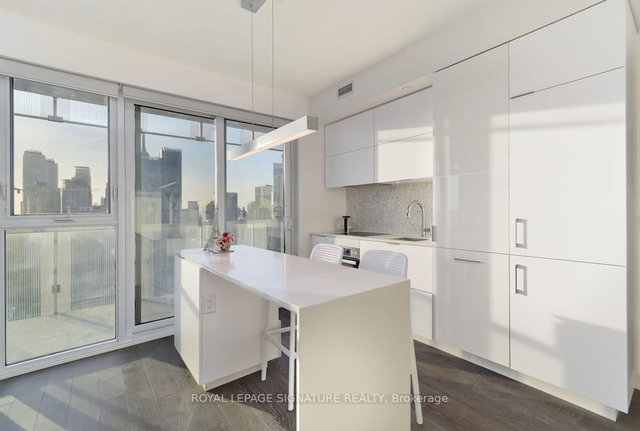 3405 - 15 Lower Jarvis Street