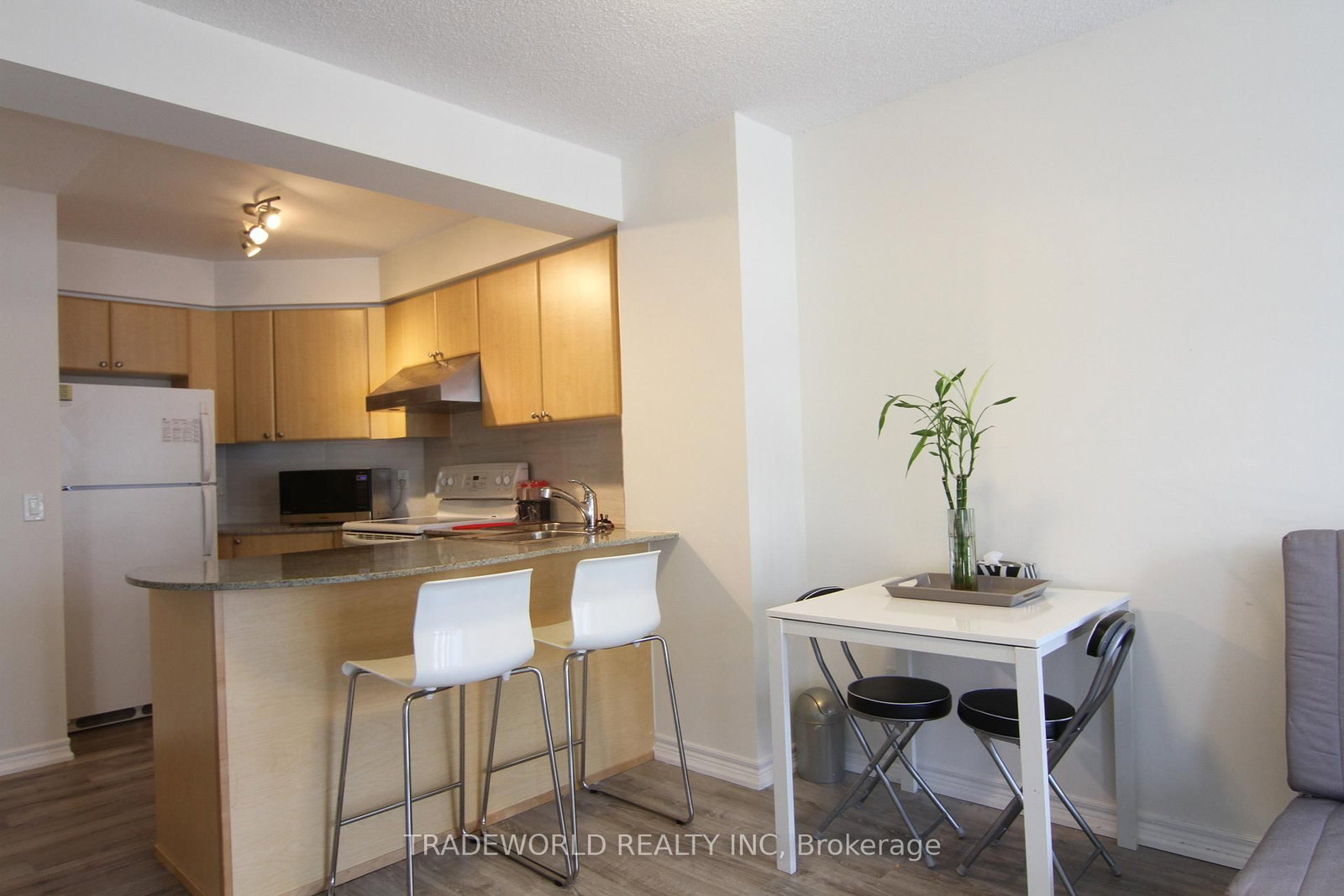 763 Bay Street, Unit 1013 - Photo 9