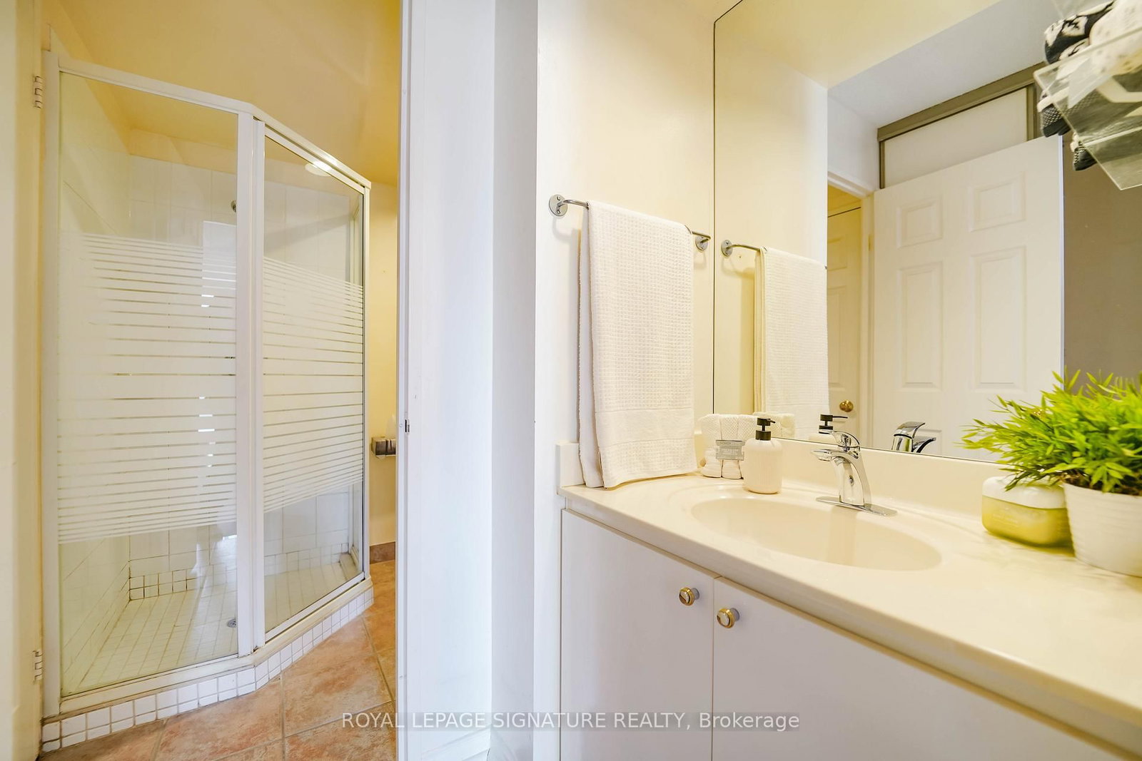 211 St Patrick Street, Unit 1001 - Photo 29