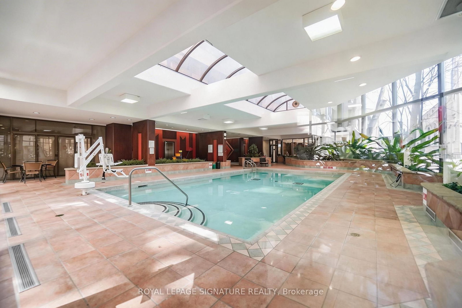 211 St Patrick Street, Unit 1001 - Photo 35