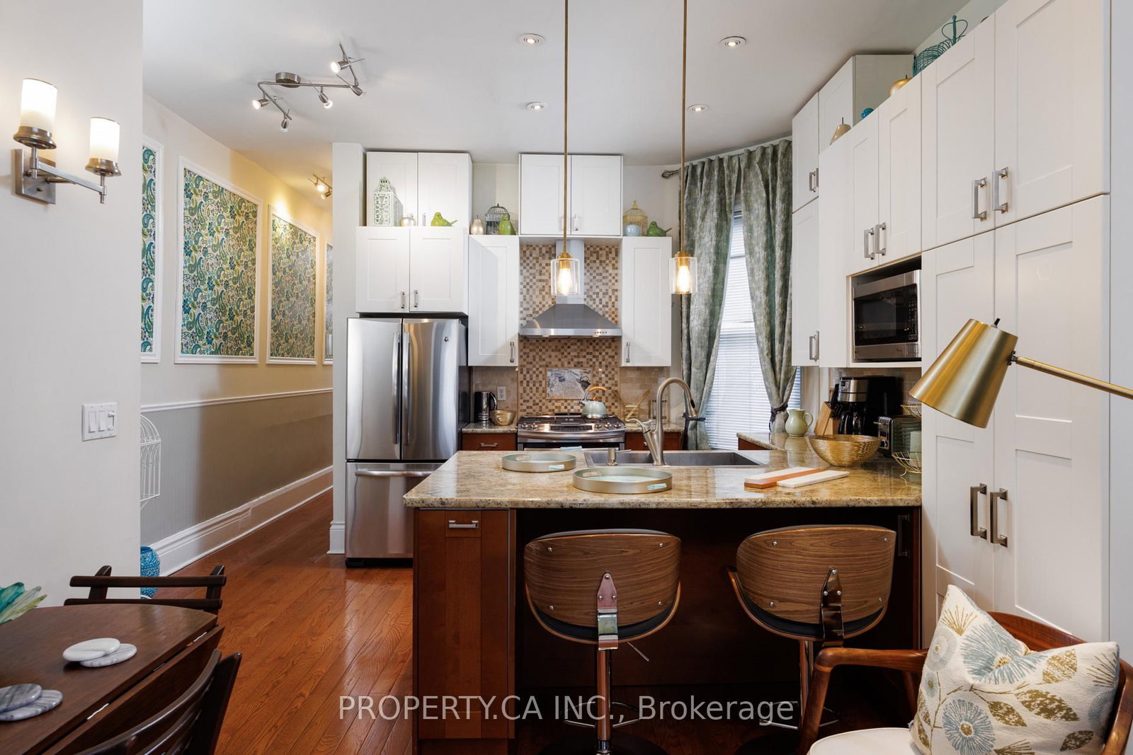Listing Image 7