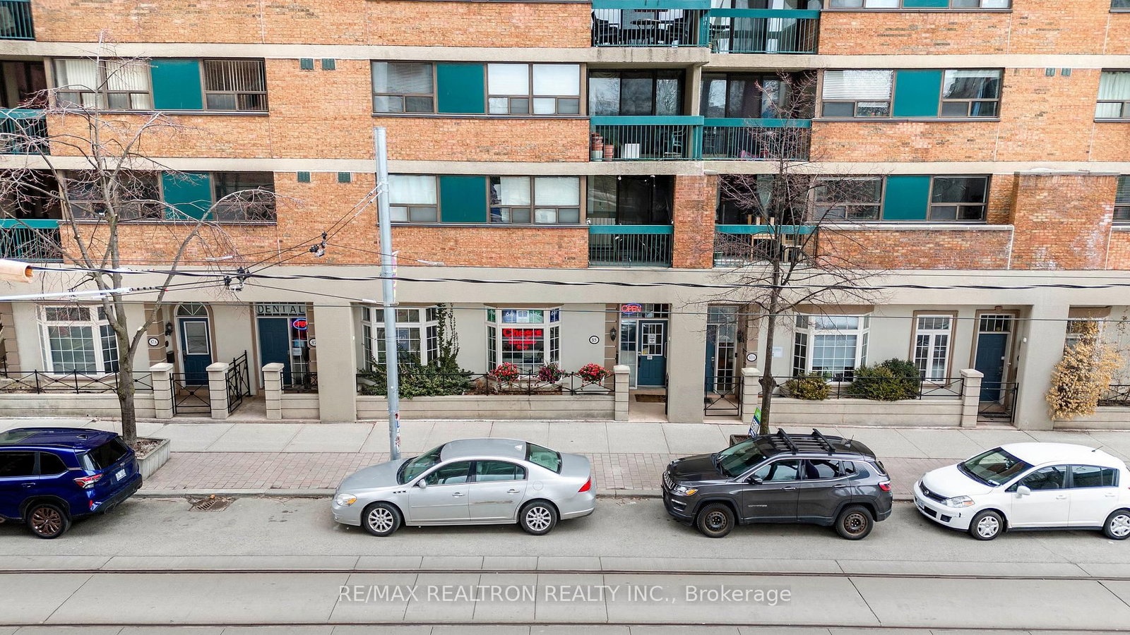 85 McCaul Street N - Photo 11