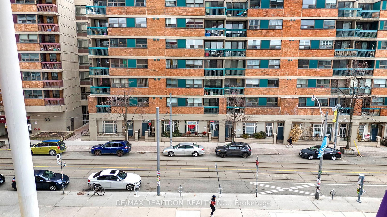 85 McCaul Street N - Photo 12