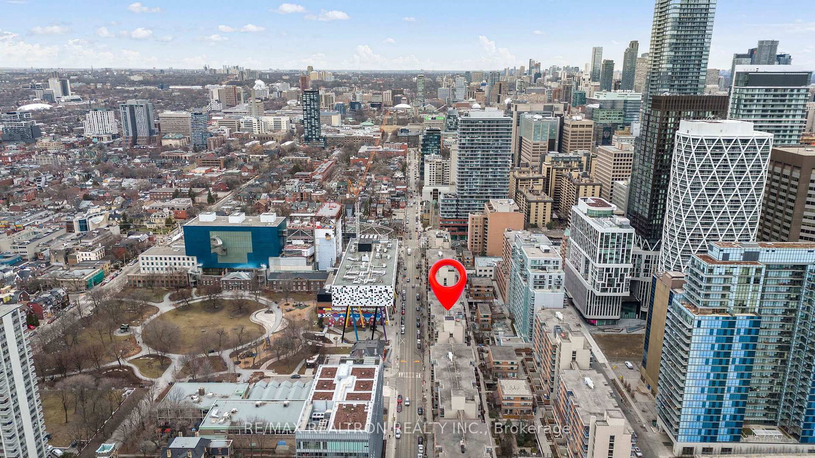 85 McCaul Street N - Photo 13