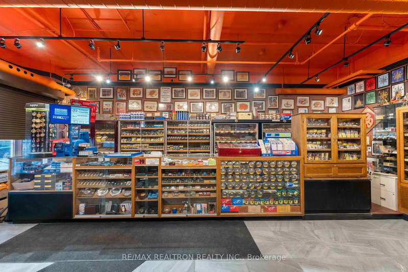 85 McCaul St N, Toronto, M5T 2W7 | Image 2