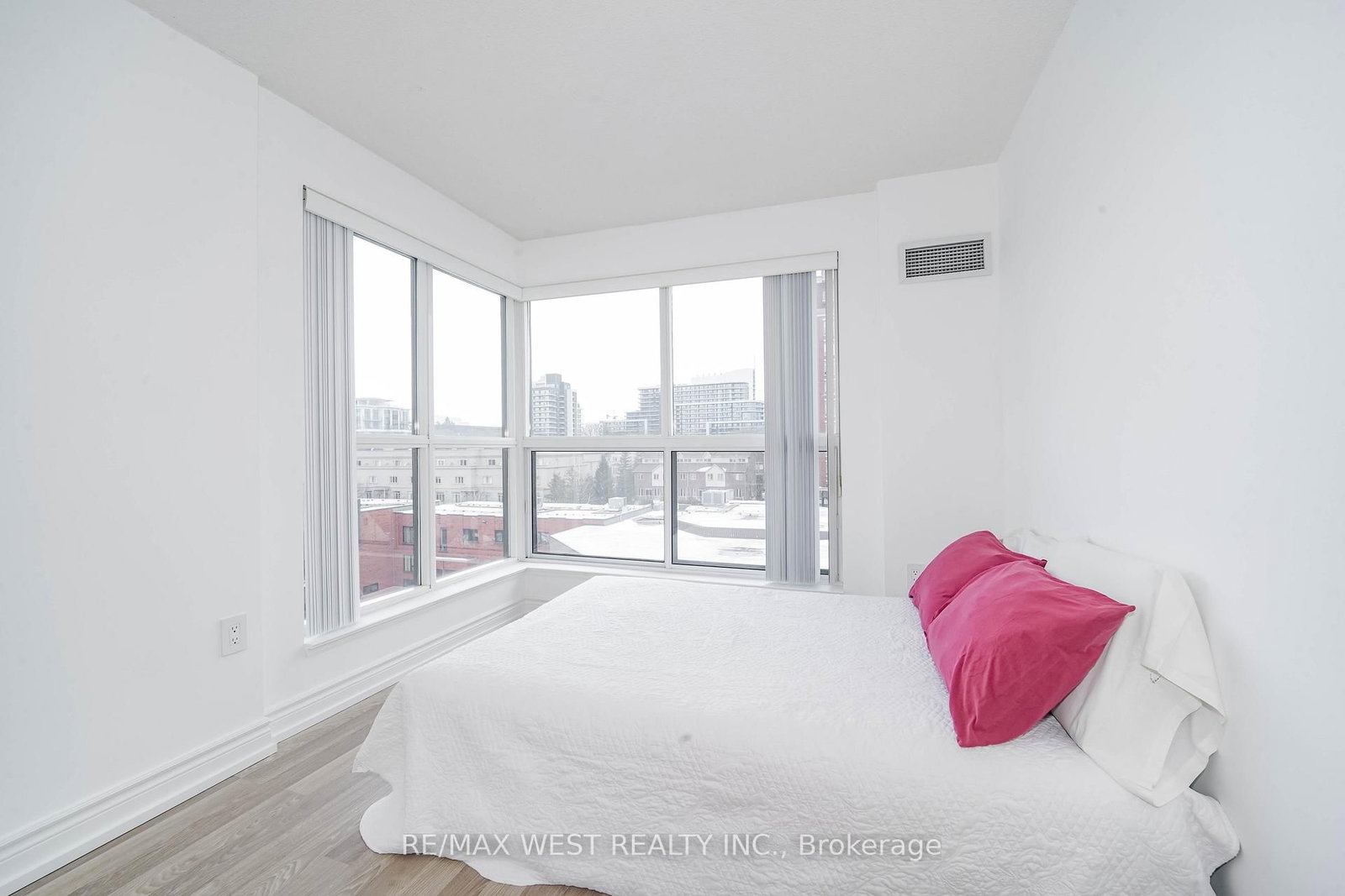 1 Hycrest Avenue, Unit 602 - Photo 7